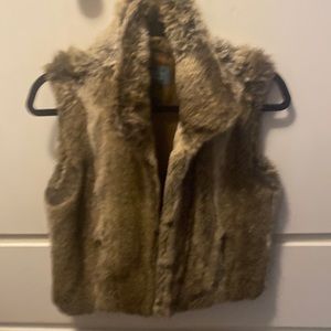 Lauren faux fur vest women’s size small